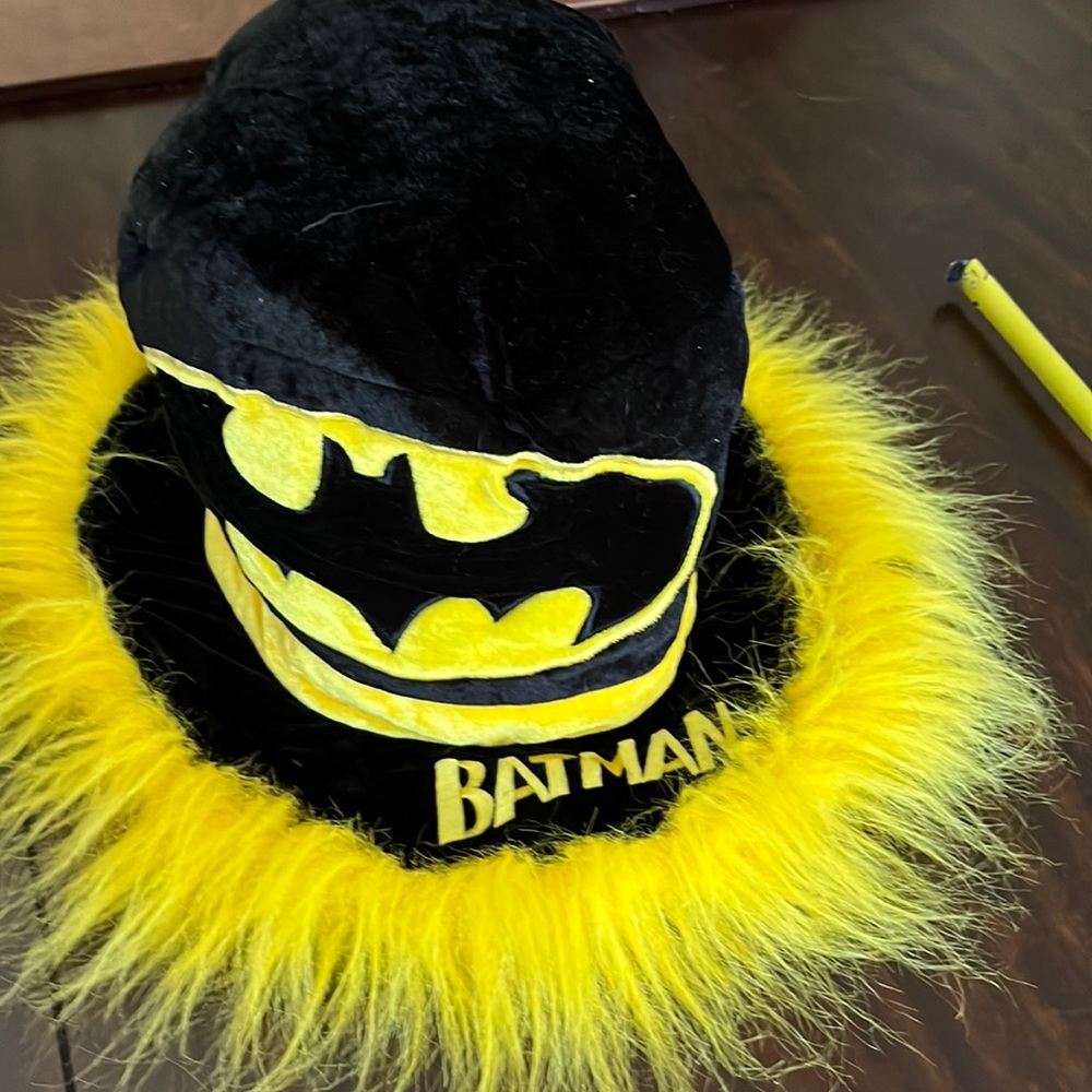 Batman stovepipe hat! Get set for Halloween! - Picture 2 of 4